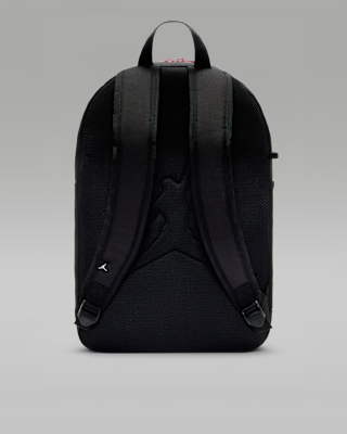 Jordan Older Kids' Air Raid Backpack (17L). Nike SE